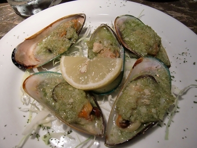 パッソアパッソ(Passo a passo)のパーナ貝の香草パン粉焼 750円